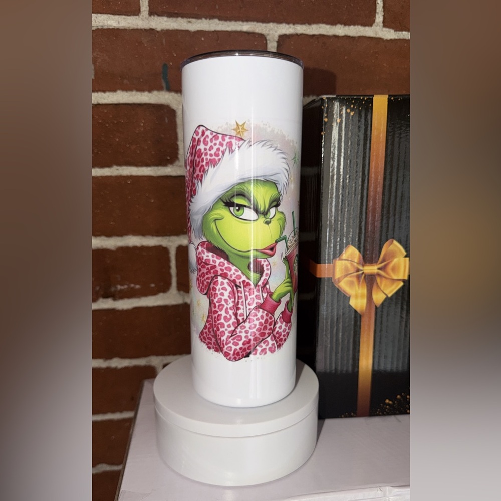 Grinch Holiday Tumbler with Pink Leopard Print